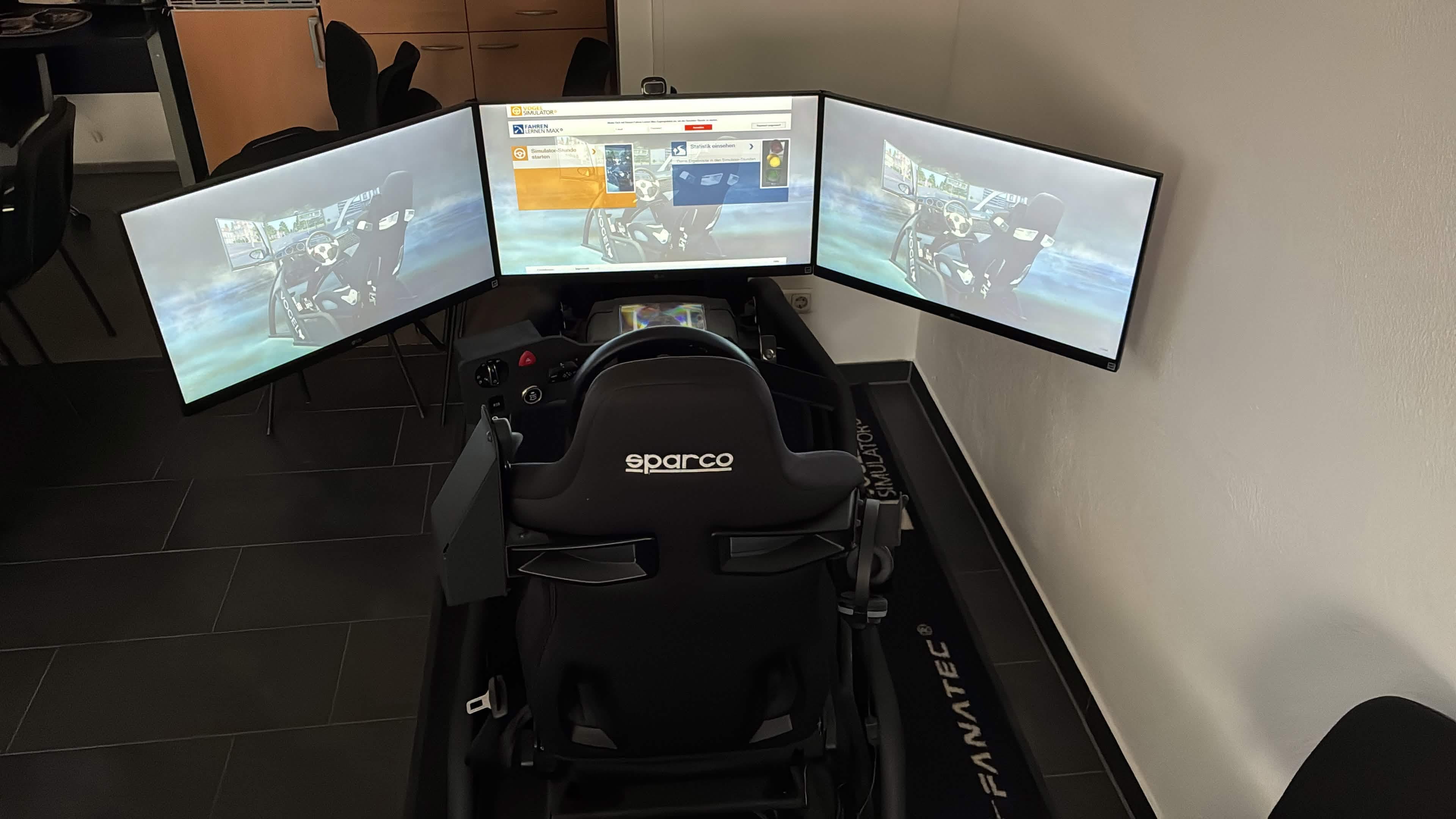 Vogel Fahrsimulator von iDrive Augsburg